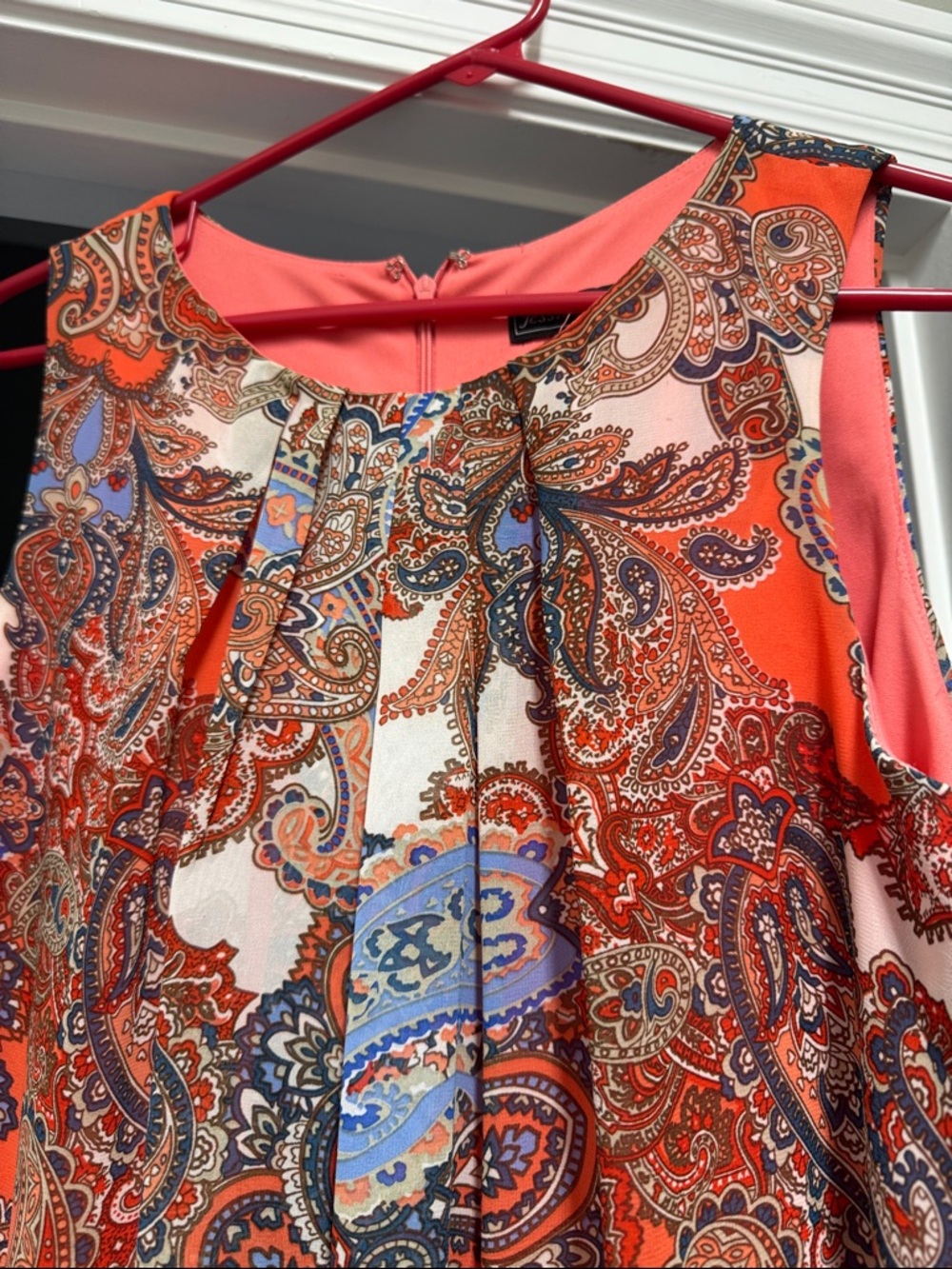 Jessica Howard Coral and Blue Paisley Sleeveless Shift Dress - Picture 4 of 7